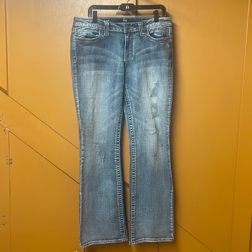 A.n.a. Modern Fit Size 14 #93677 Women’s Blue Jeans